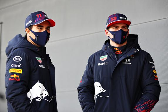 Max Verstappen y 'Checo'Pérez deben ser dos constantes aspirantes al podio con el Red Bull RB16B