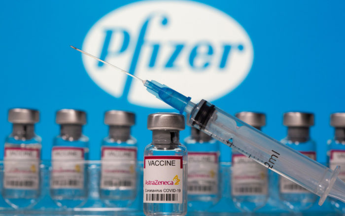 Pfizer quiere producir vacuna anti-Covid en India si logra autorización más rápida