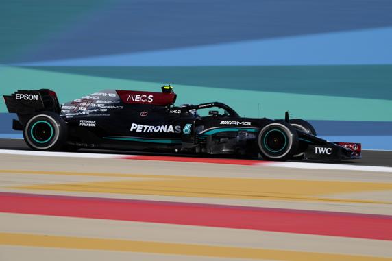 Bottas marcó el mejor tiempo del día 2 de test de F1 2021