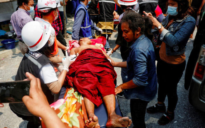 Al menos 11 muertos y 19 heridos durante las últimas horas de protestas en Myanmar | Video
