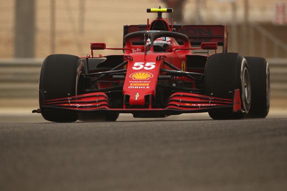 Sainz, seguro del paso adelante en potencia del motor Ferrari