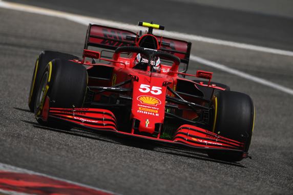 Carlos Sainz, con su nuevo Ferrari SF21