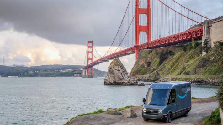 Amazon comienza a probar sus camionetas de reparto eléctricas Rivian en San Francisco