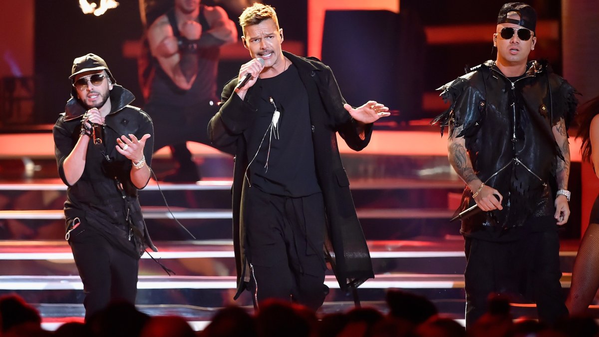 Ricky Martin, Wisin y Yandel, Anitta y más cantarán en los Latin AMAs
