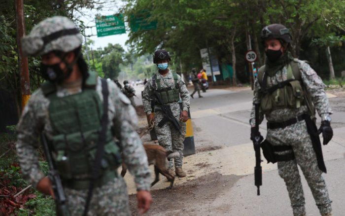 ‘Nos están matando’, refugiados venezolanos que huyen a Colombia denuncian atropellos de militares