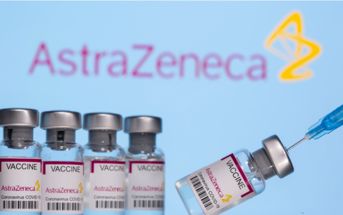 AstraZeneca responde: No hay pruebas de que la vacuna provoque un incremento del riesgo de coágulos