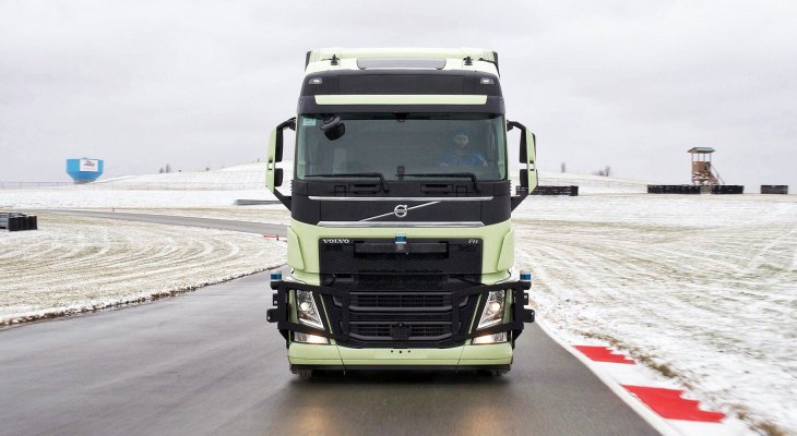 Aurora y Volvo se asocian para llevar camiones autónomos de larga distancia a América del Norte