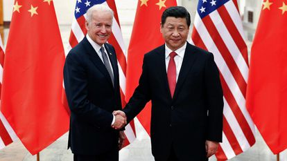 Xi Jinping y Joe Biden en Pekín en diciembre de 2013.