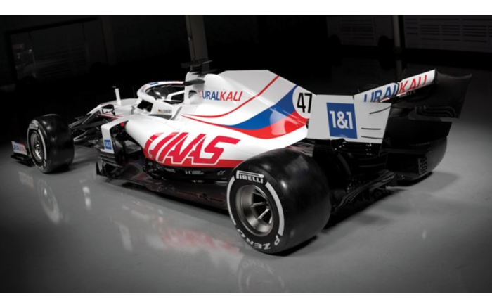 F1: Haas presenta su “rusificado” monoplaza para la temporada 2021 | Video