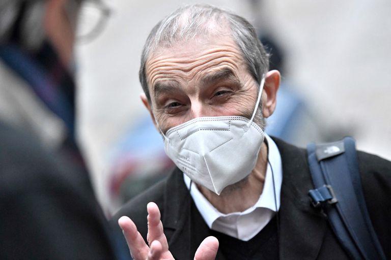 El exjefe de ETA José Antonio Urrutikoetxea, 'Josu Ternera', a su llegada el pasado 22 de febrero al Tribunal de Apelación de París.