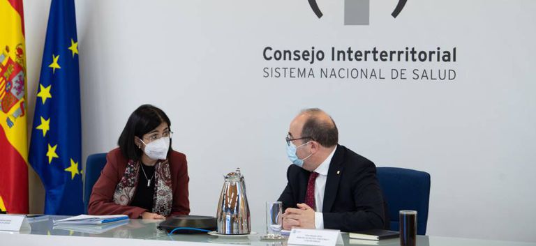 Carolina Darias y Miquel Iceta en una reunión del Consejo Interterritorial del Sistema Nacional de Salud.