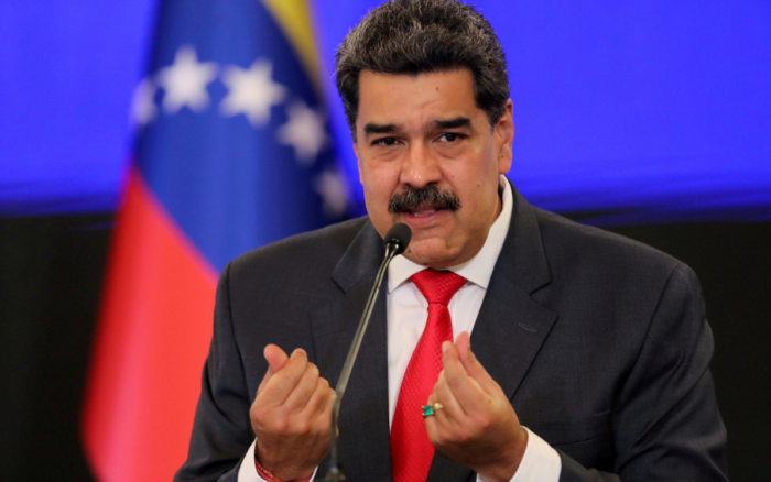 Venezuela acusa a Facebook de ‘dictadura mediática’ por bloquear a Maduro