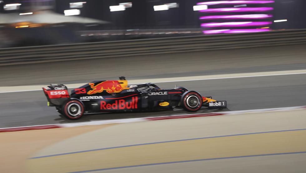 Verstappen, pole ante Hamilton; Sainz y Alonso, Top-10