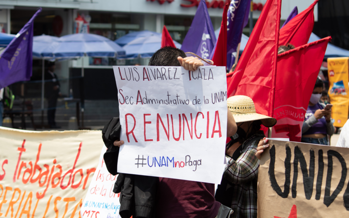 Profesores y estudiantes de la UNAM marchan el Día del Trabajo; demandan pago de salarios atrasados