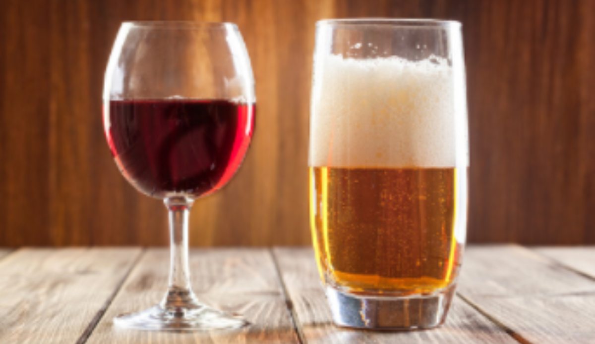 ¿Qué engorda más el vino o la cerveza?