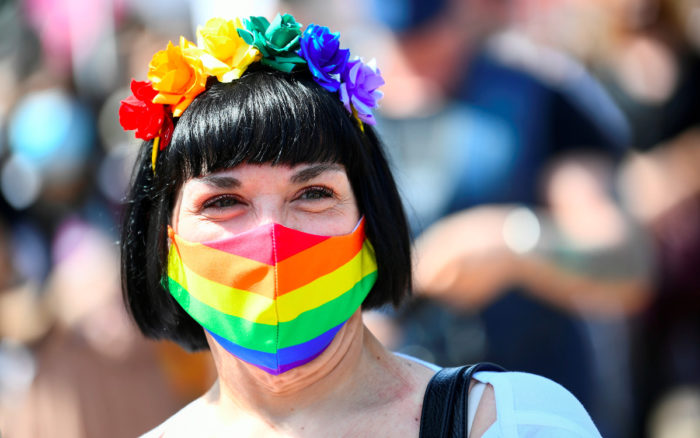 Gobierno de Biden garantiza protección a comunidad LGBT en sistemas de salud