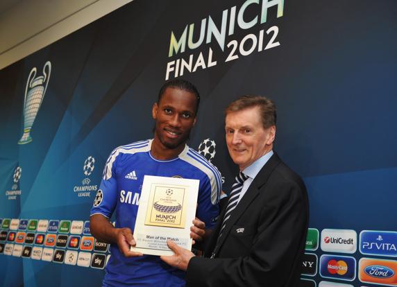 Drogba, elegido MVP de la final entre Chelsea y Bayern  (Photo by Handout/UEFA via Getty Images)