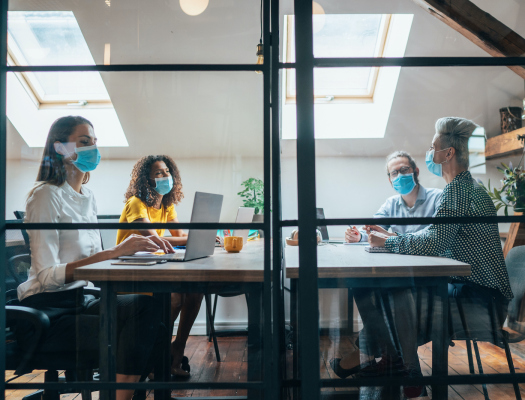 A medida que las oficinas de tecnología comienzan a reabrirse, el lugar de trabajo podría verse muy diferente