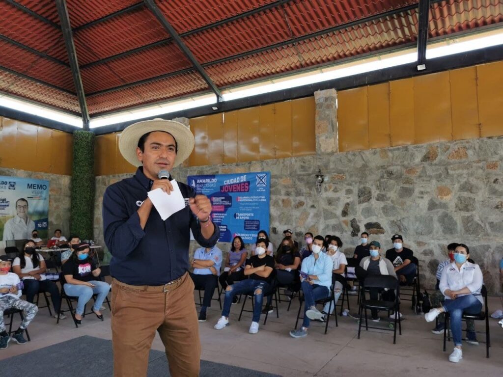 Amarildo Bárcenas encabeza Foro Juvenil Ciudadano