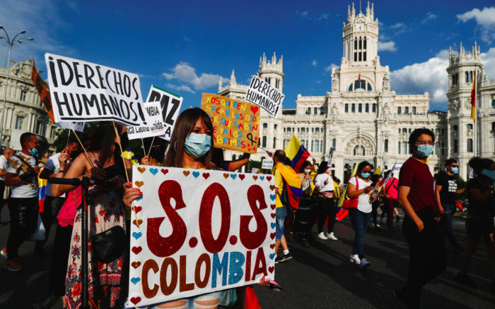 Se cumple un mes de infructuosas negociaciones en Colombia