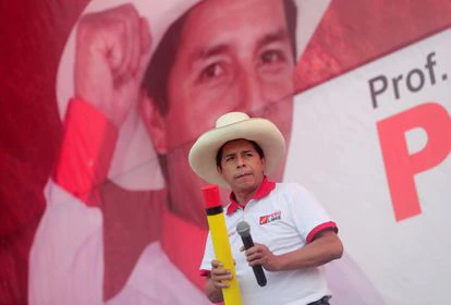 El candidato presidencial Pedro Castillo, en un acto de campaña el pasado martes en Lima, Perú.