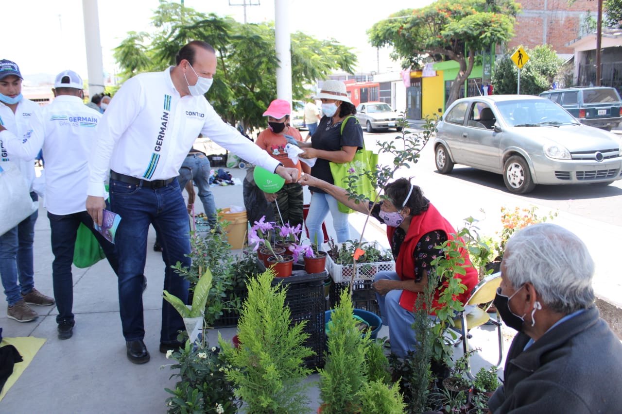 Germaín Garfias mantiene cercanía con sector comercial