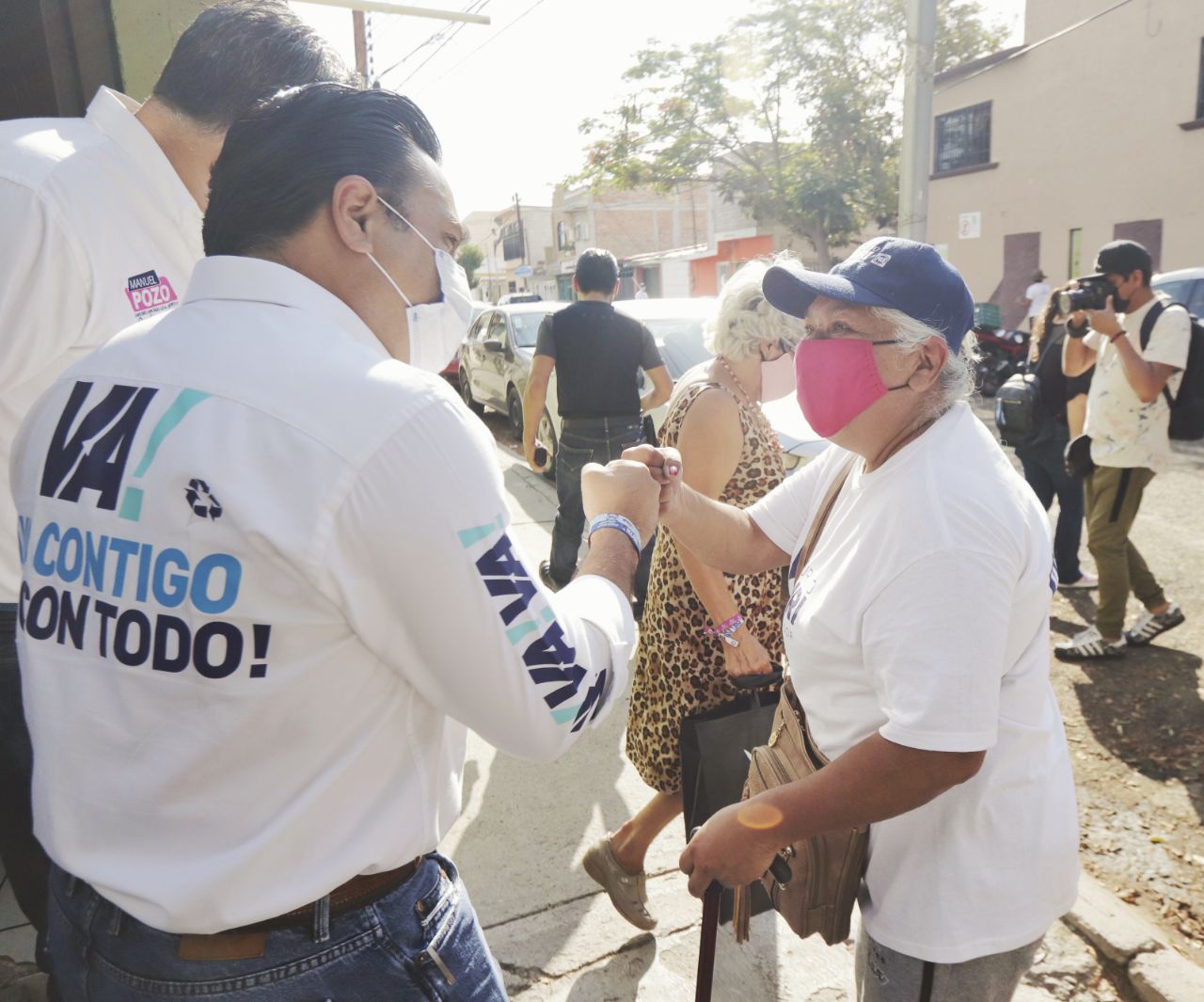 Luis Nava suma apoyo  de vecinos de El Tintero de cara al 6 de Junio