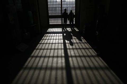Más de 2.700 personas encarceladas en EE. UU. Mueren debido a Covid