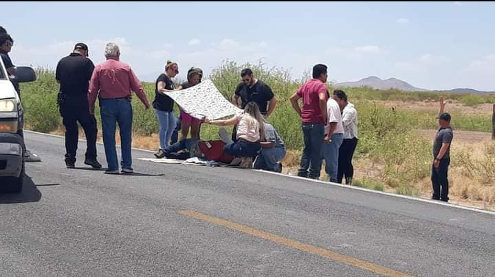 Mueren 3 personas calcinadas por brutal choque entre dos camionetas, en Chihuahua