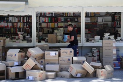 Preparativos para la Feria del Libro de Madrid de 2019.