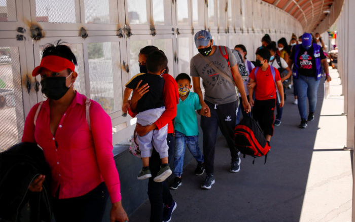 EU promete 407 mdd en ayuda humanitaria a venezolanos, incluidos migrantes