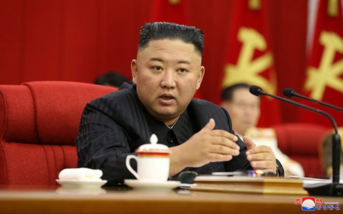 Corea del Norte debe prepararse para ‘diálogo y confrontación’ con EU: Kim Jong Un