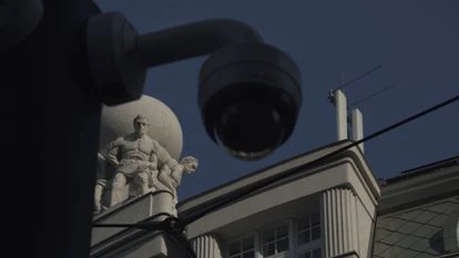 Un millar de cámaras conectadas a un software de reconocimiento facial han sido instaladas en Belgrado.