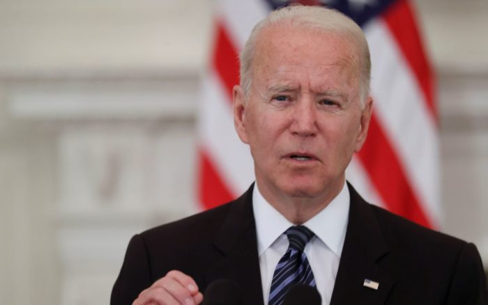 Gobierno de Biden irá tras ‘comerciantes de la muerte’ que venden armas ilegales