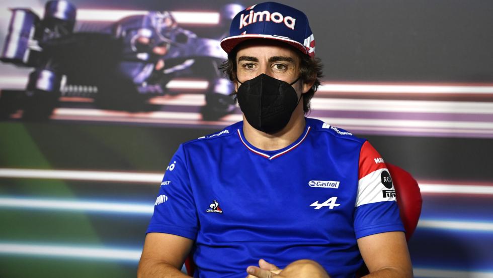 Alonso confirma que tuvo conversaciones con Red Bull