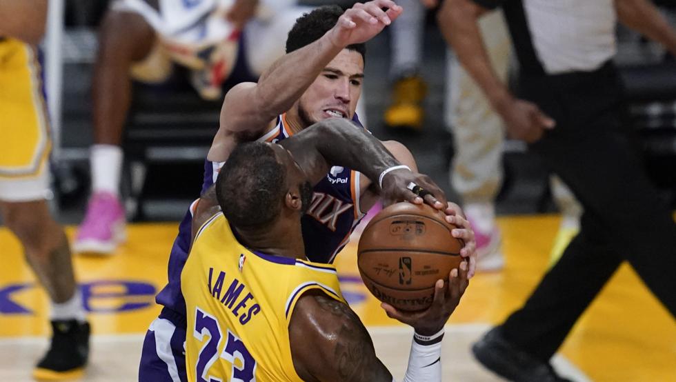 Booker y los Suns eliminan a los Lakers de LeBron