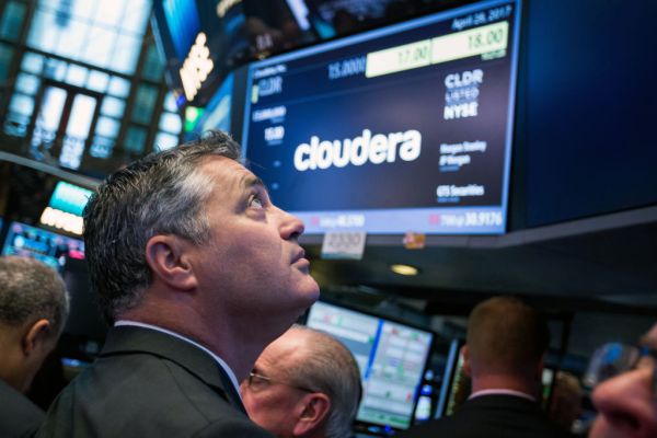 Cloudera se convertirá en privado ya que KKR & CD&R lo compran por $ 5.3B