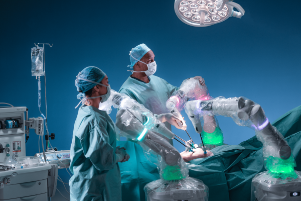 La empresa de robótica quirúrgica CMR recauda 600 millones de dólares