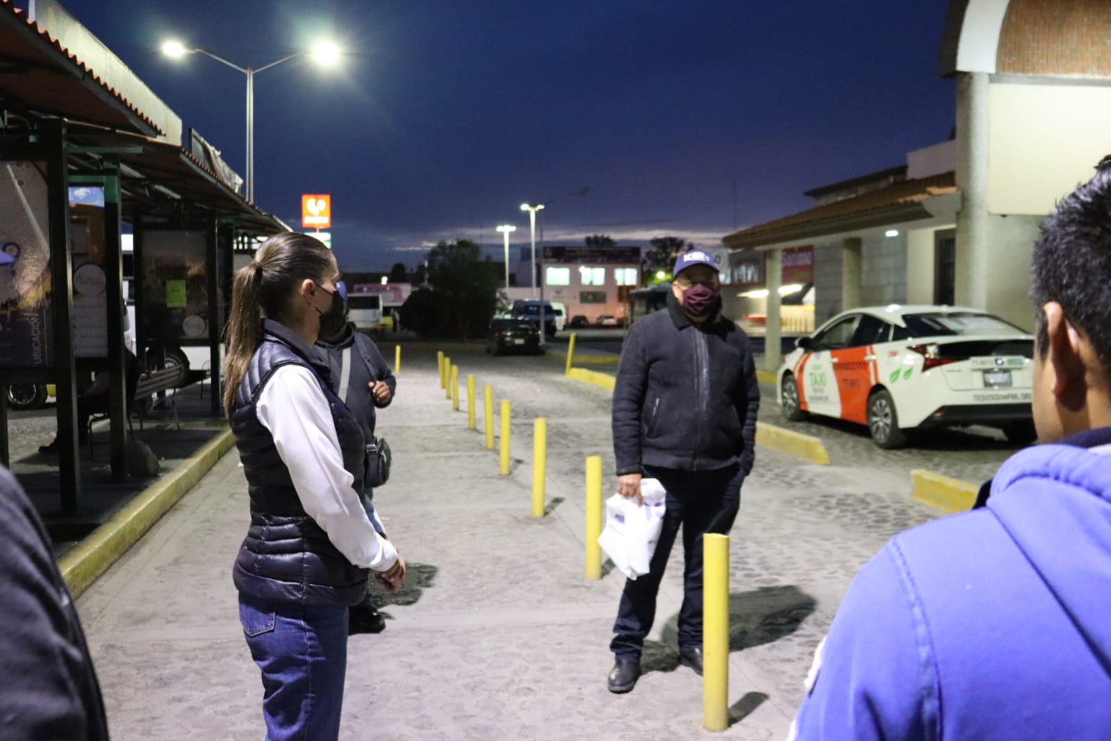 Marcia Solórzano en su cierre de campaña se reúne con choferes del transporte público de Tequisquiapan