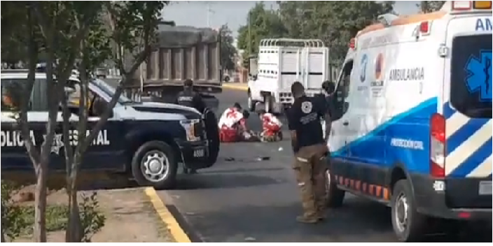 Muere mujer atropellada por un tráiler, sobre Paseo Central, San Juan del Río