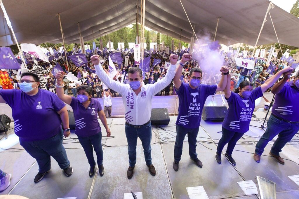 Toño Mejía hace un gran cierre de campaña en Parque La Pila, asisten más de cinco mil gentes