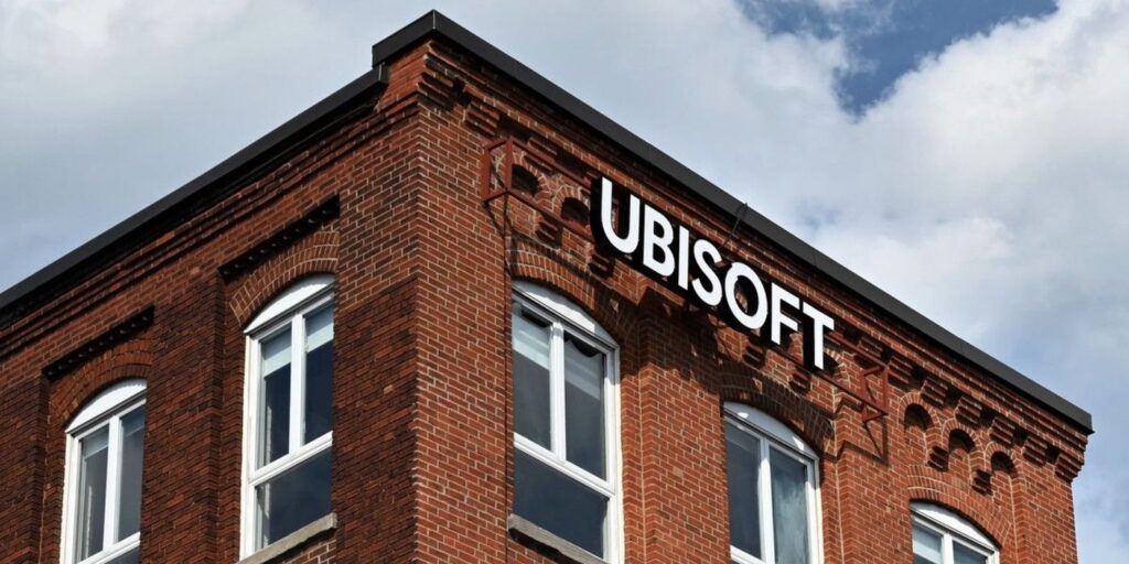 Ubisoft solo permite que algunos empleados continúen trabajando desde casa