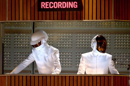 El documental de Movistar+ ‘Daft Punk Unchained’ intenta descifrar quién hay detrás del mítico dúo de 'house' de los noventa.