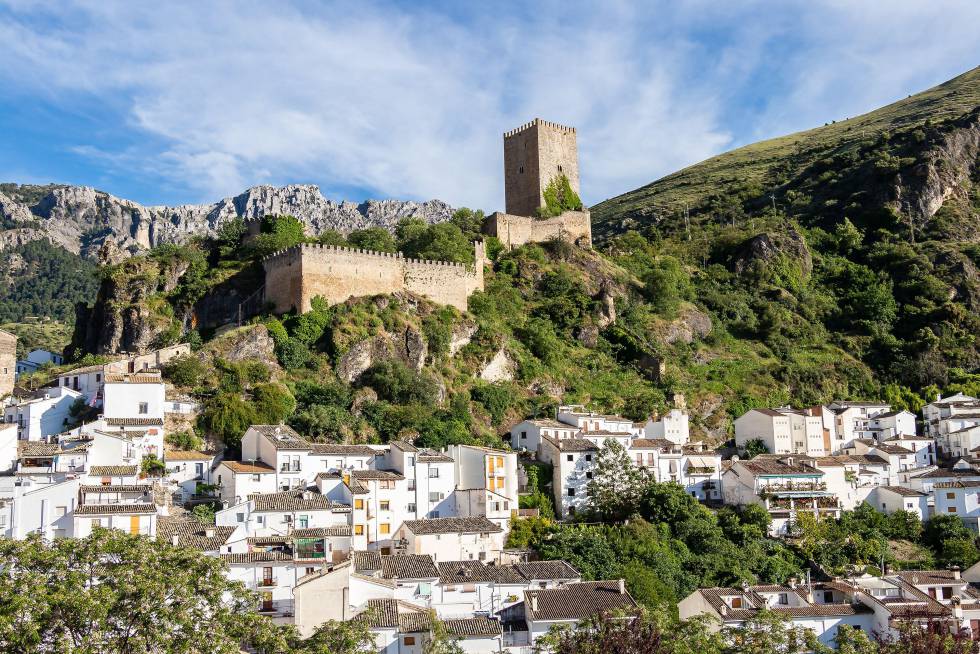 Panorámica de la localidad de Cazorla, en la sierra del mismo nombre, en Jaén.