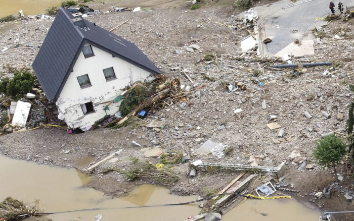 Asciende a 80 el balance de víctimas mortales por las inundaciones en el oeste de Alemania