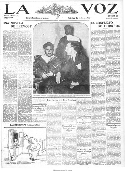 Portada del diario 'La Voz' del 5 de agosto de 1922 en la que aparece Abdelkrim junto a Luis de Oteyza fotografiados por Alfonsito.