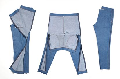 Uno de los pantalones vaqueros de Free Form Style. “Las cremalleras longitudinales sirven para, por ejemplo, ponerse un pantalón sin levantarse de la cama”, detalla Vergés. CEDIDA