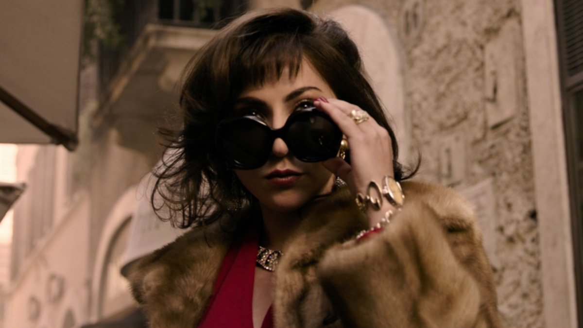 Lady Gaga impacta como la asesina Patrizia Reggiani en el tráiler de “House of Gucci”