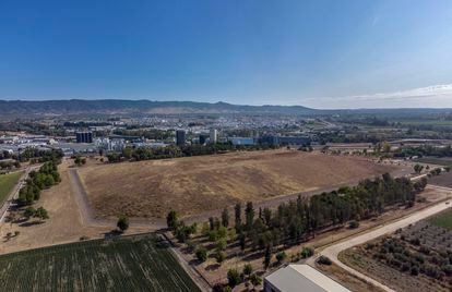 Vista aérea del enterramiento de estériles de la antigua fábrica de uranio de Andújar, Jaén. 