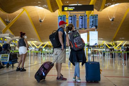 Pasajeros en el aeropuerto de Madrid-Barajas el pasado 9 de julio.